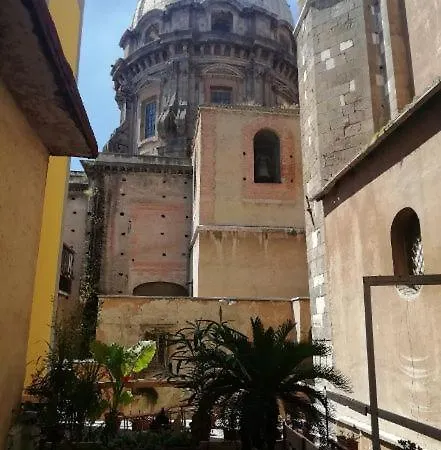 Otto Di Denari Неаполь