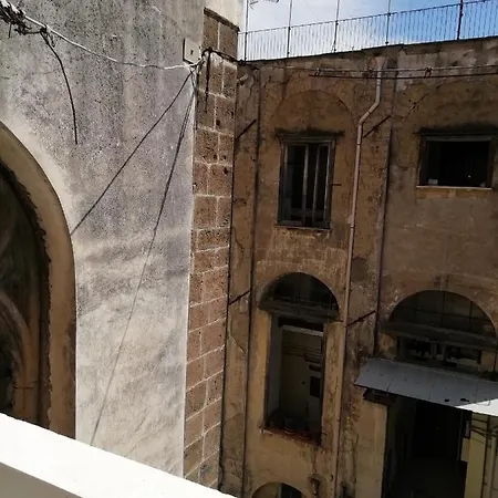 Otto Di Denari Lejlighed Napoli